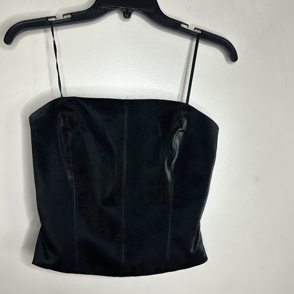 Kirious | Black Snakeskin STYLE cropped Fitted Top | Back Zippper | Trendy SZ M - Picture 8 of 8